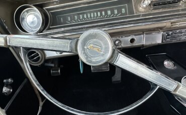 Chevrolet-Impala-sedan-1965-White-Black-20