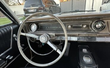 Chevrolet-Impala-sedan-1965-White-Black-3