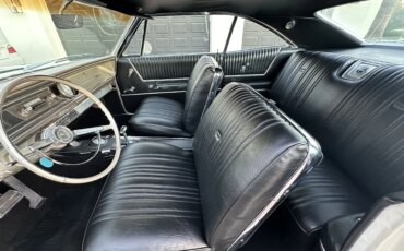 Chevrolet-Impala-sedan-1965-White-Black-5