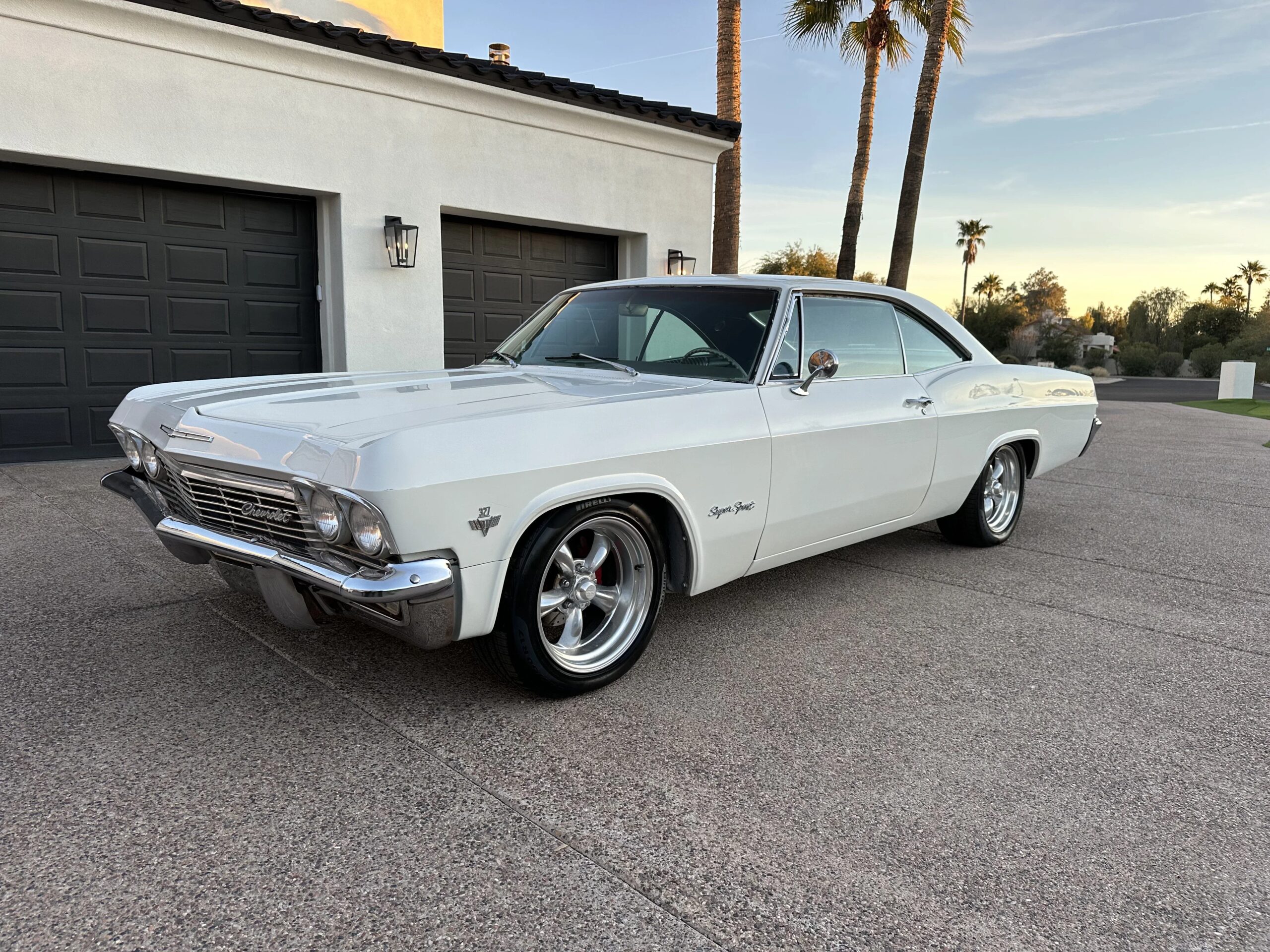 Chevrolet-Impala-sedan-1965-White-Black-8