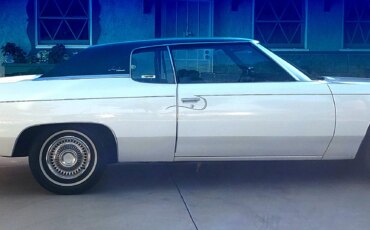 Chevrolet-Impala-sedan-1972-White-Green-1