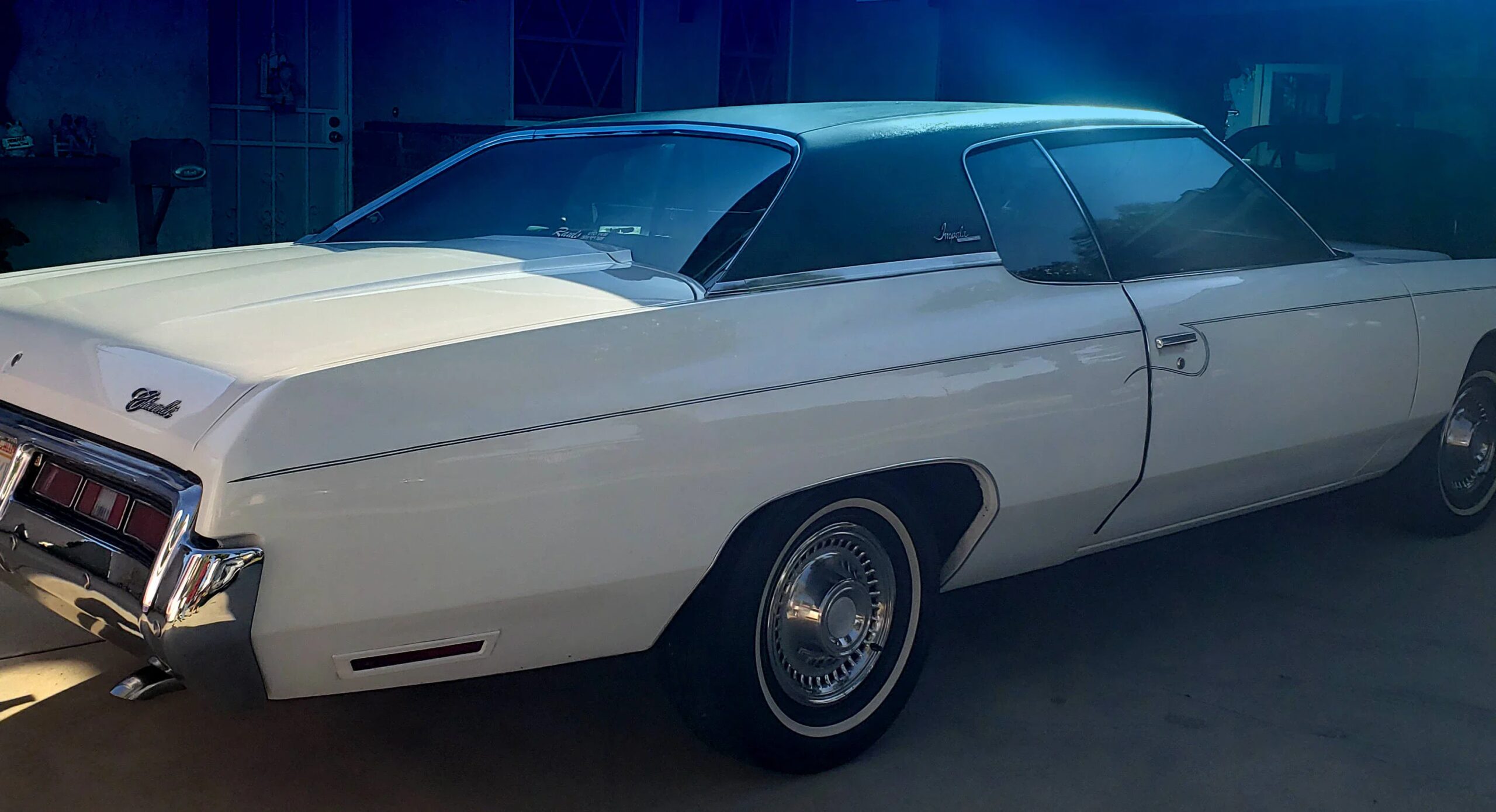 Chevrolet-Impala-sedan-1972-White-Green-5