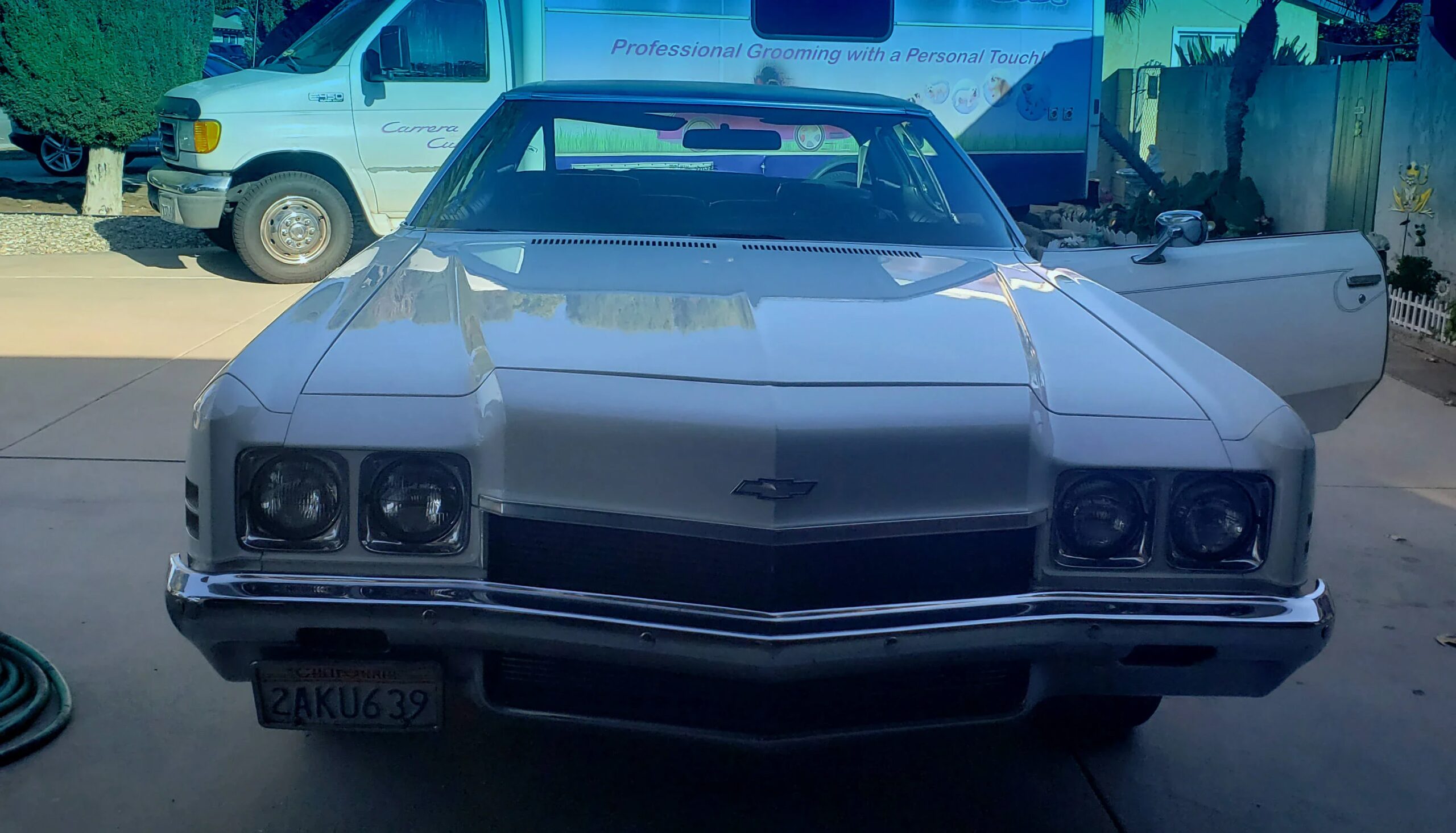 Chevrolet-Impala-sedan-1972-White-Green-8