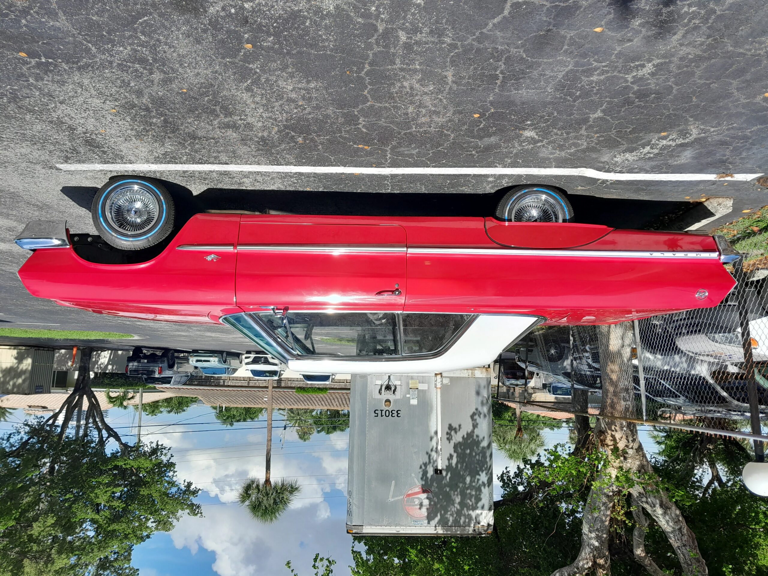 Chevrolet-Impala-ss-1963-Red-Black-2