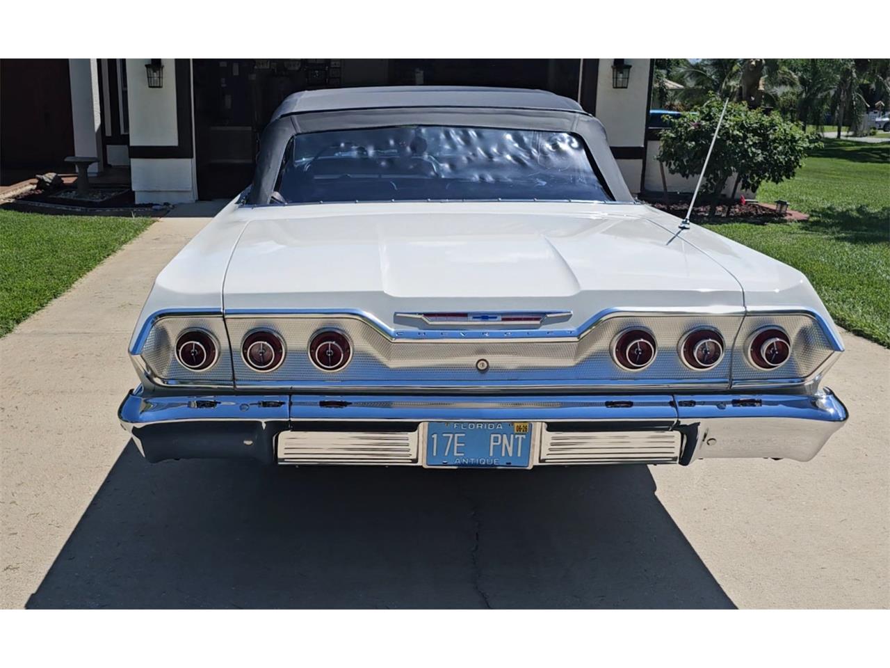 Chevrolet-Impala-ss-1963-White-Black-15