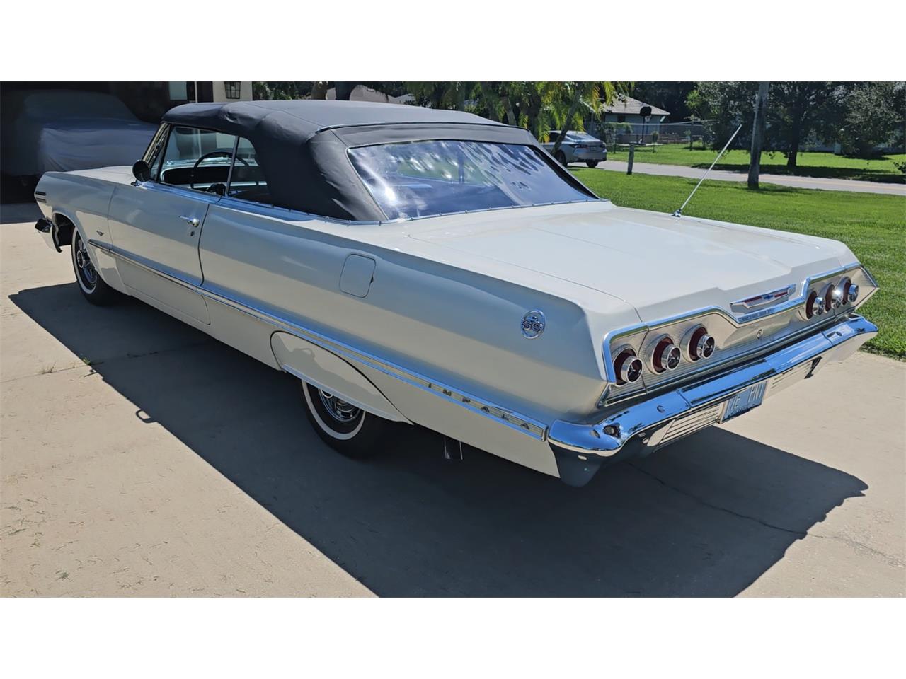 Chevrolet-Impala-ss-1963-White-Black-16