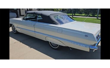 Chevrolet-Impala-ss-1963-White-Black-17