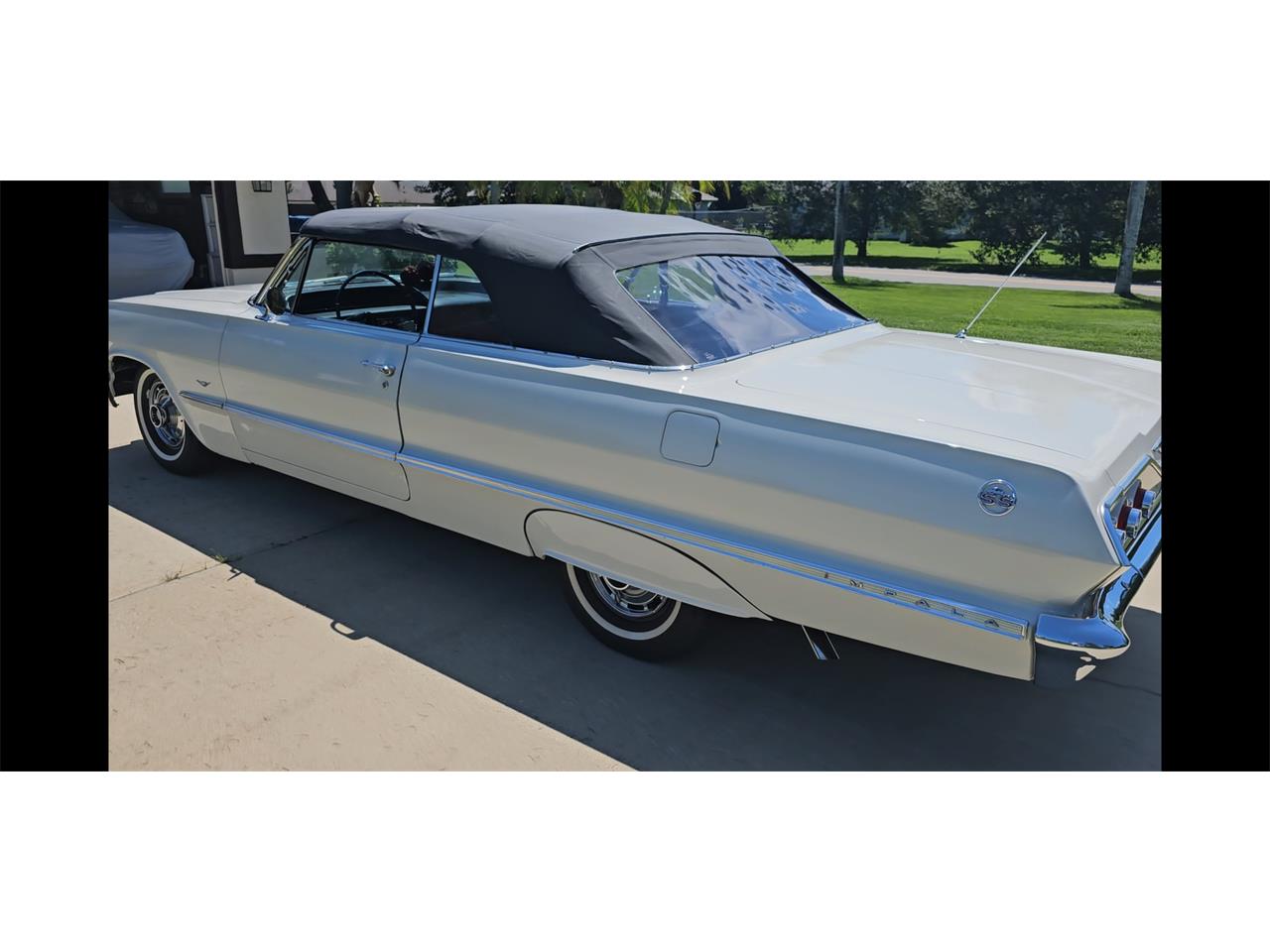 Chevrolet-Impala-ss-1963-White-Black-17