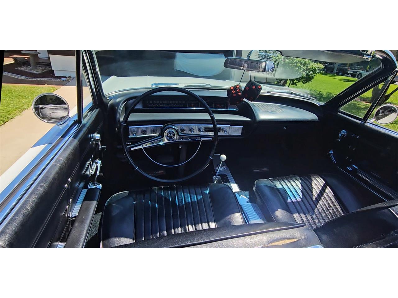 Chevrolet-Impala-ss-1963-White-Black-24