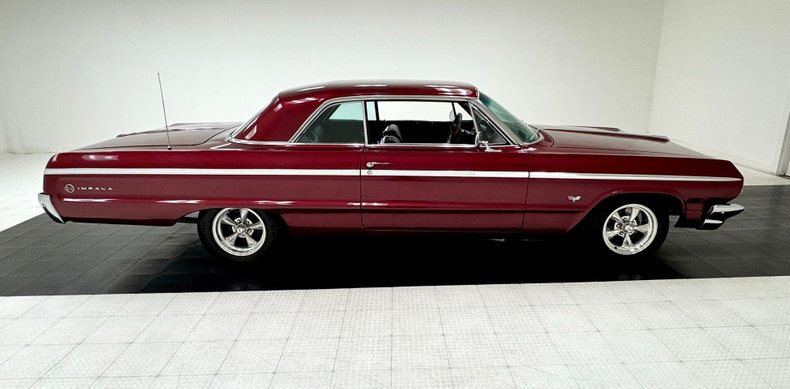 Chevrolet-Impala-ss-1964-Maroon-Metallic-Black-10