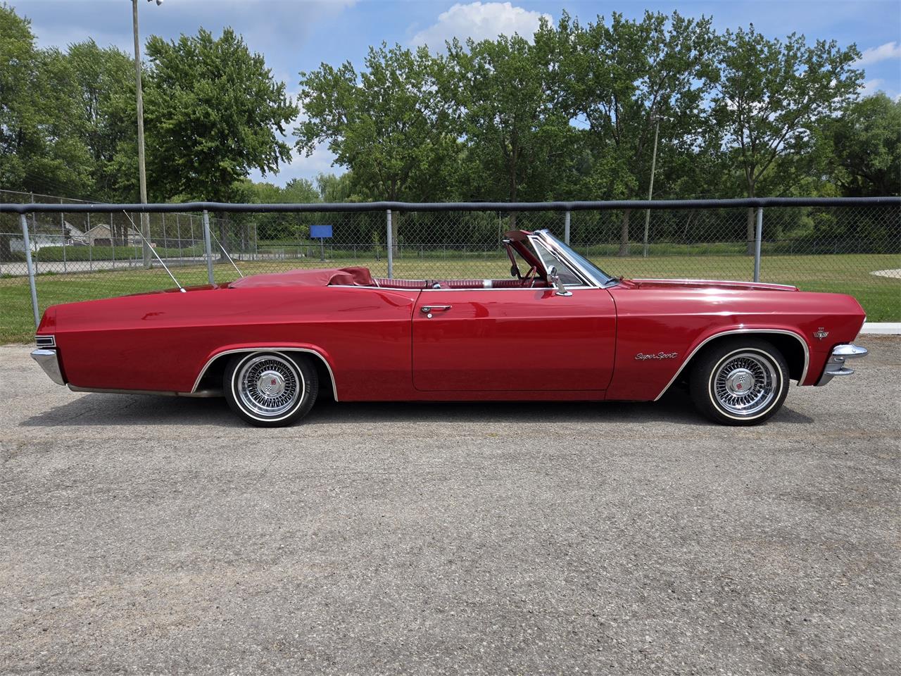 Chevrolet-Impala-ss-1965-Regal-Red-Red-3