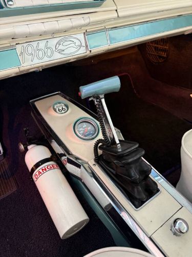 Chevrolet-Impala-ss-1966-Turquoise-White-14