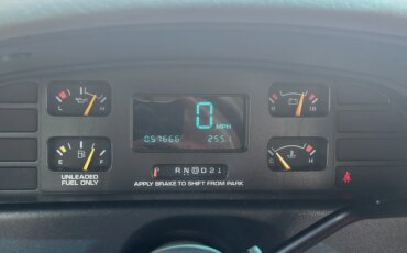 Chevrolet-Impala-ss-1995-Black-Gray-9