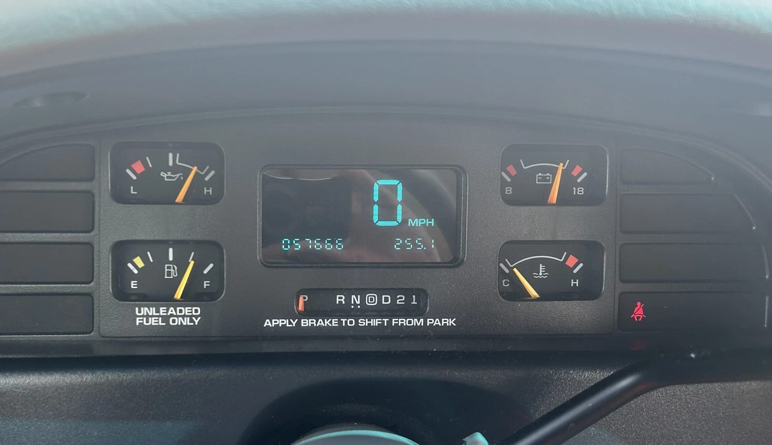 Chevrolet-Impala-ss-1995-Black-Gray-9