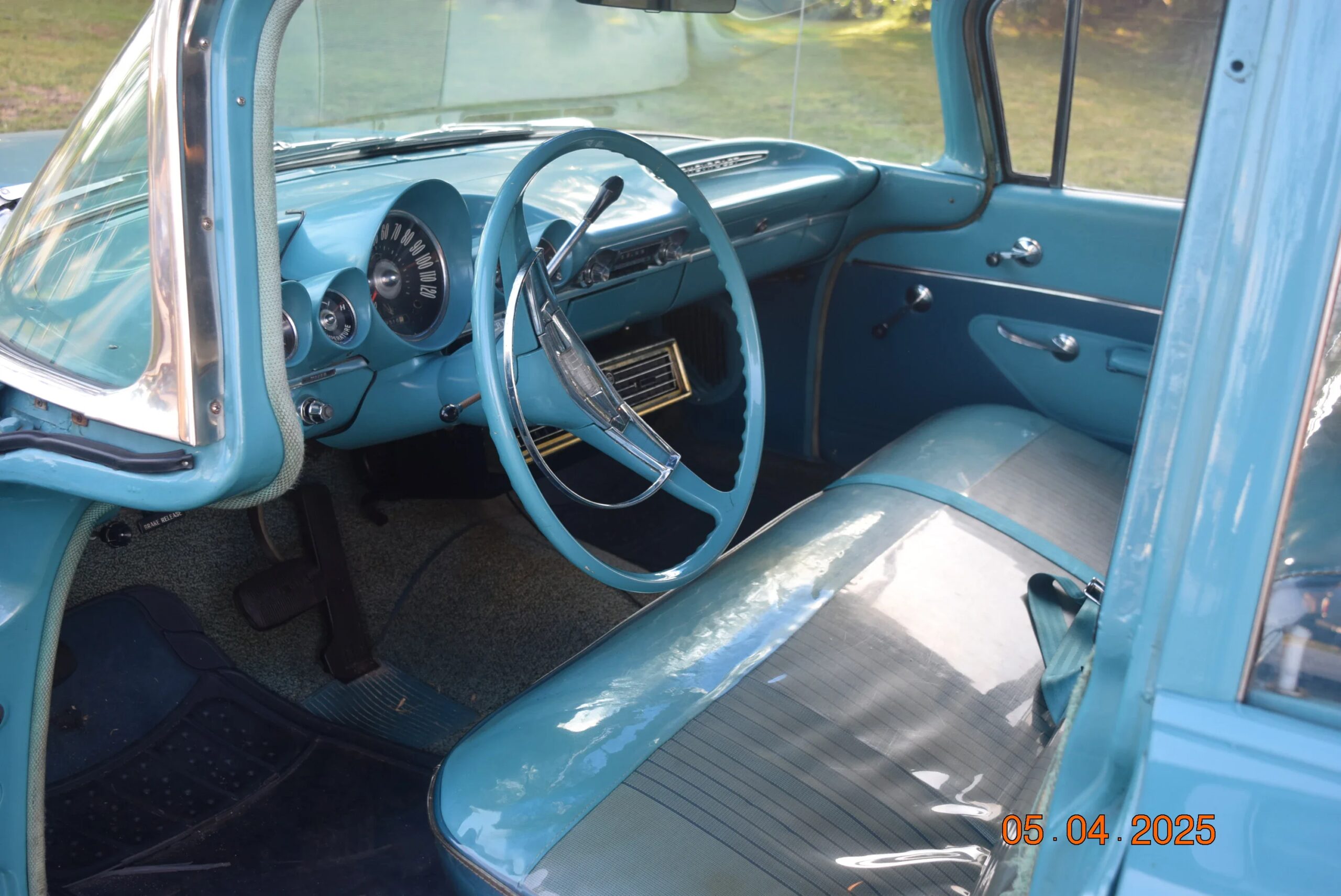 Chevrolet-Impala-wagon-1960-Blue-Blue-4