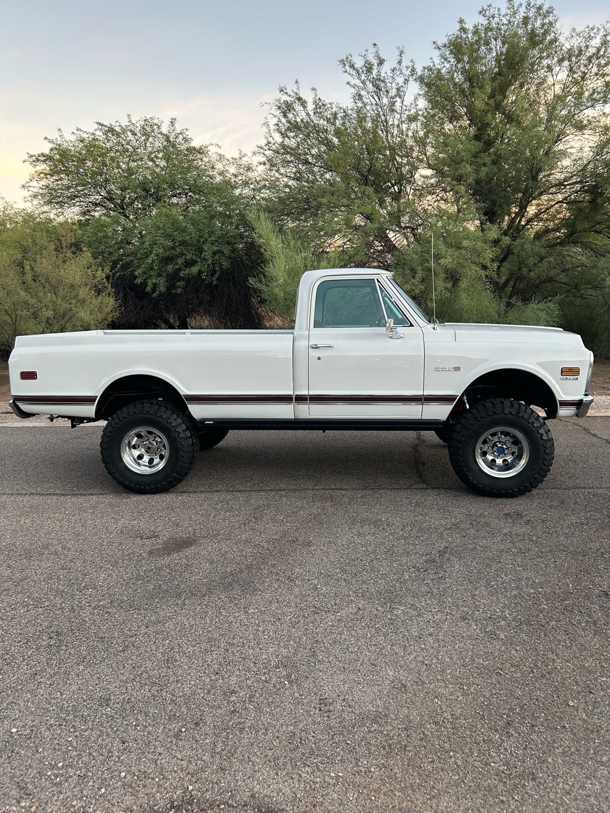 Chevrolet-K-20-1971-2