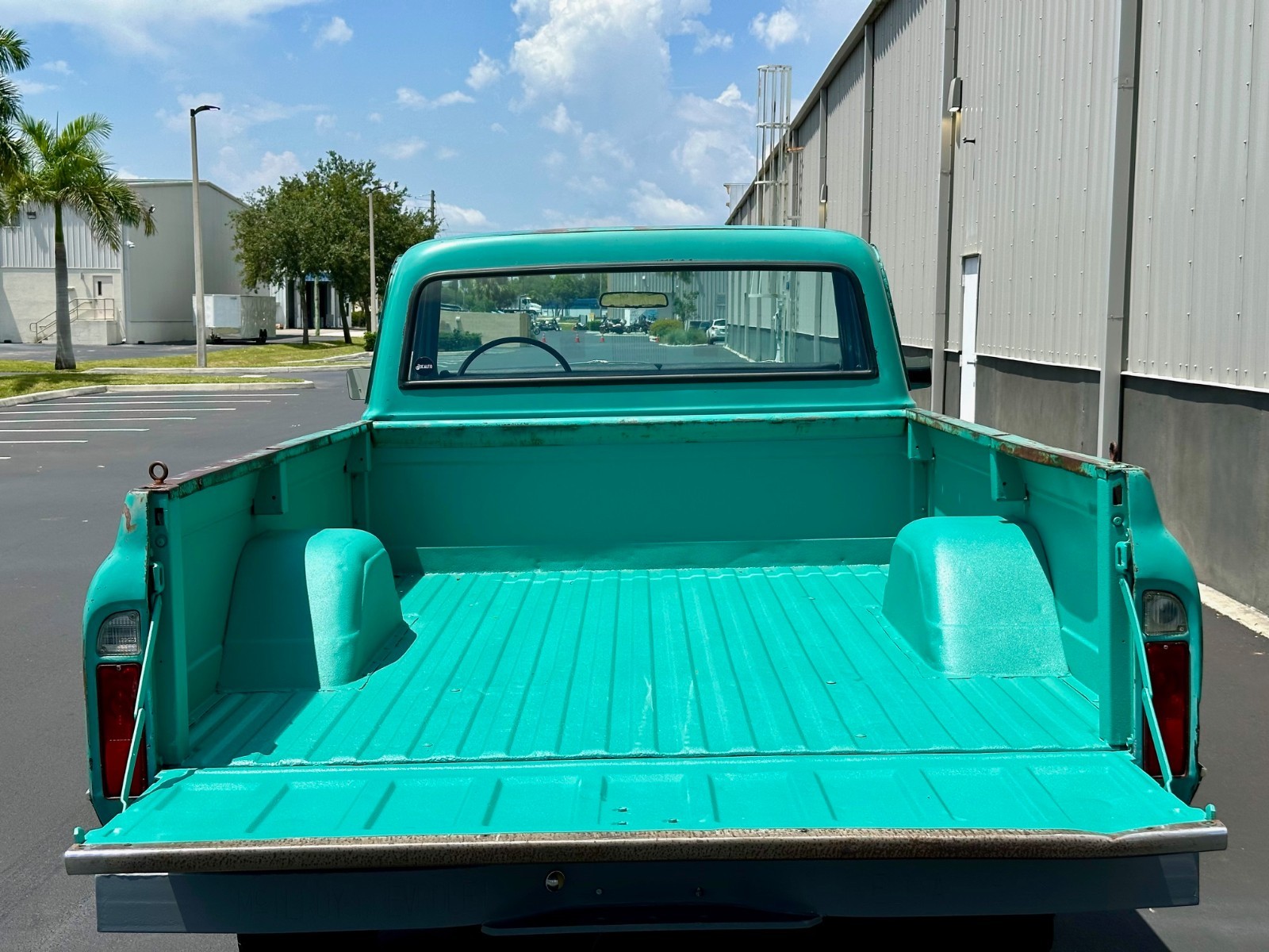 Chevrolet-K10-1972-Standard-Cab-Pickup-13