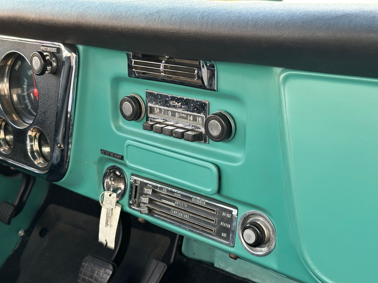 Chevrolet-K10-1972-Standard-Cab-Pickup-21