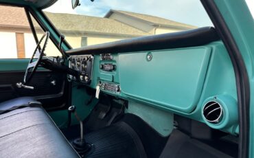 Chevrolet-K10-1972-Standard-Cab-Pickup-23