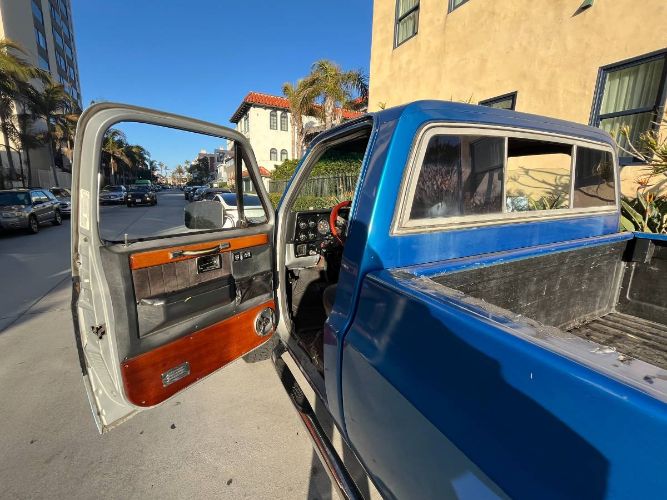 Chevrolet-K10-1983-Blue