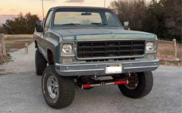 Chevrolet-K10-Pickup-1977-Standard-Cab-Pickup-1