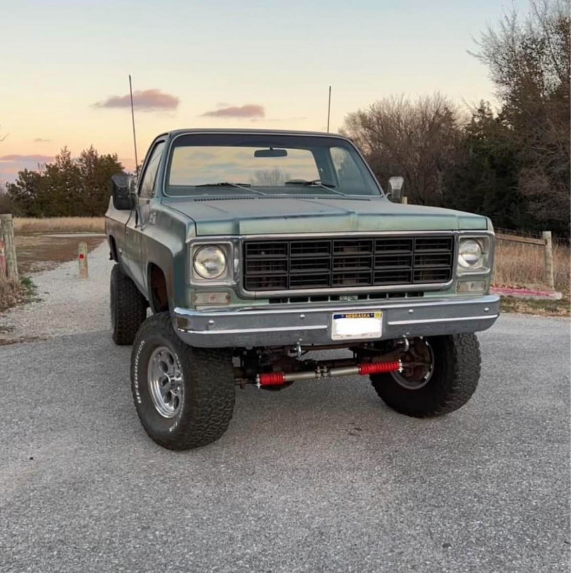 Chevrolet-K10-Pickup-1977-Standard-Cab-Pickup-1
