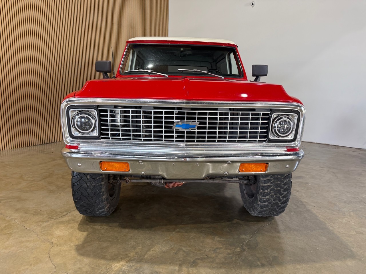Chevrolet-K5-Blazer-1970-SUV-1