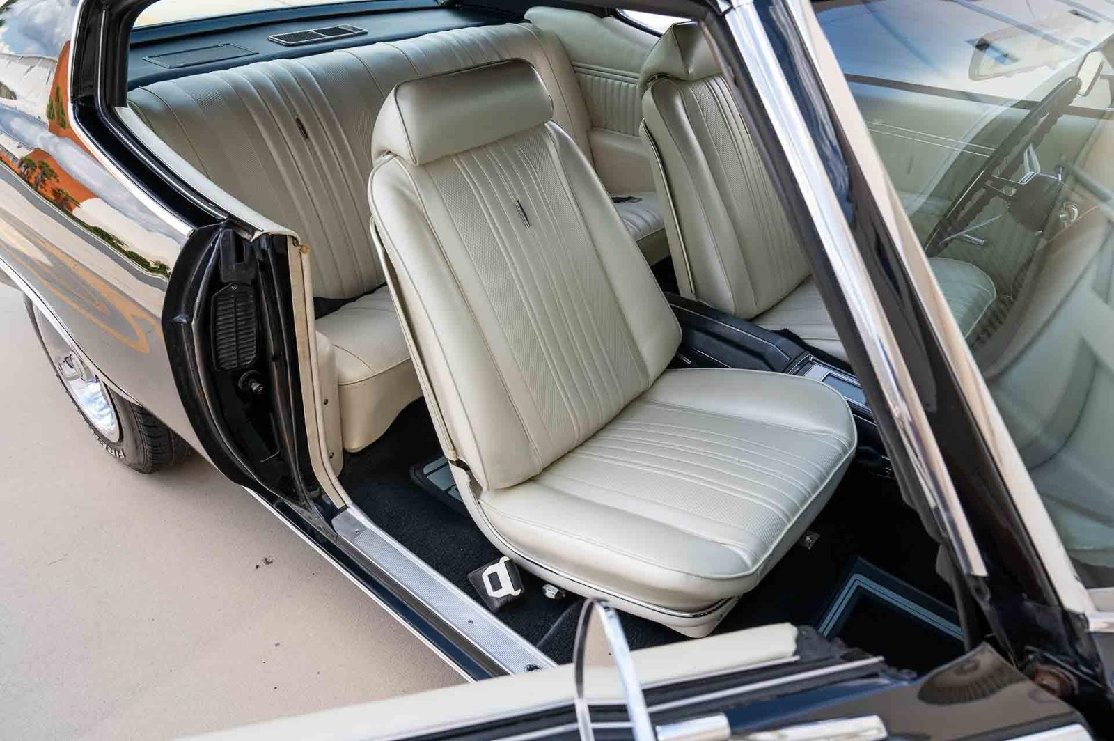 Chevrolet-Malibu-1970-2-Door-13