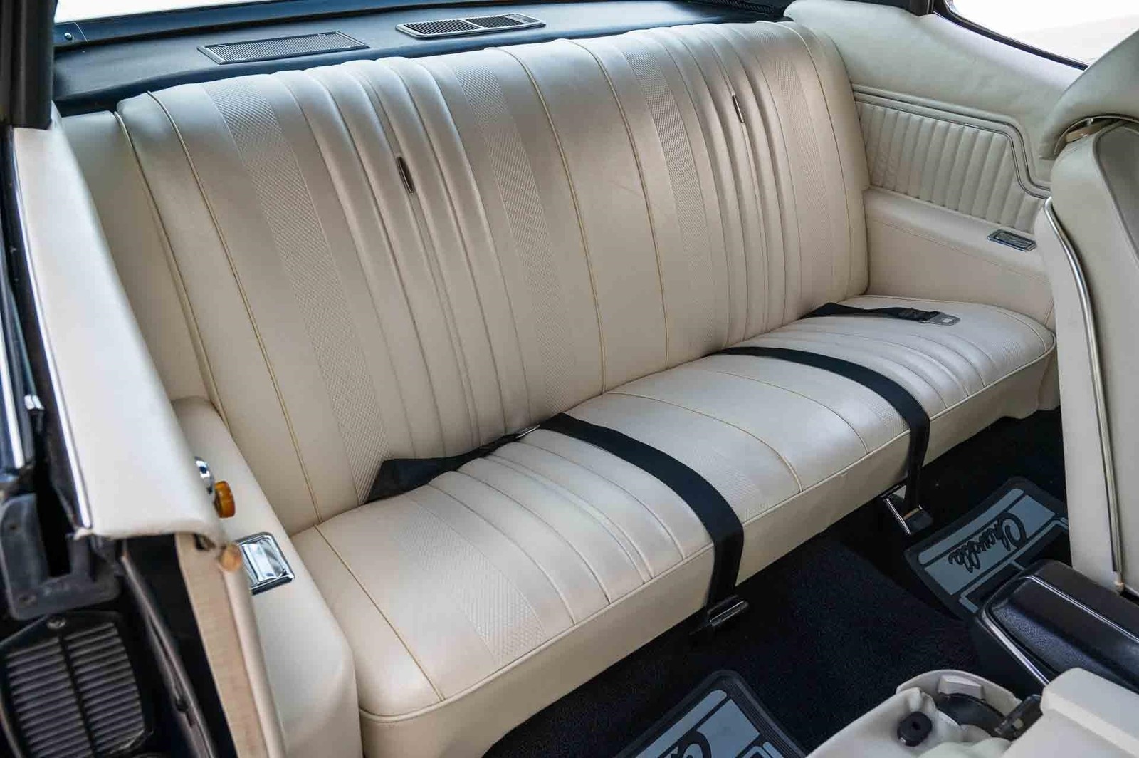 Chevrolet-Malibu-1970-2-Door-14