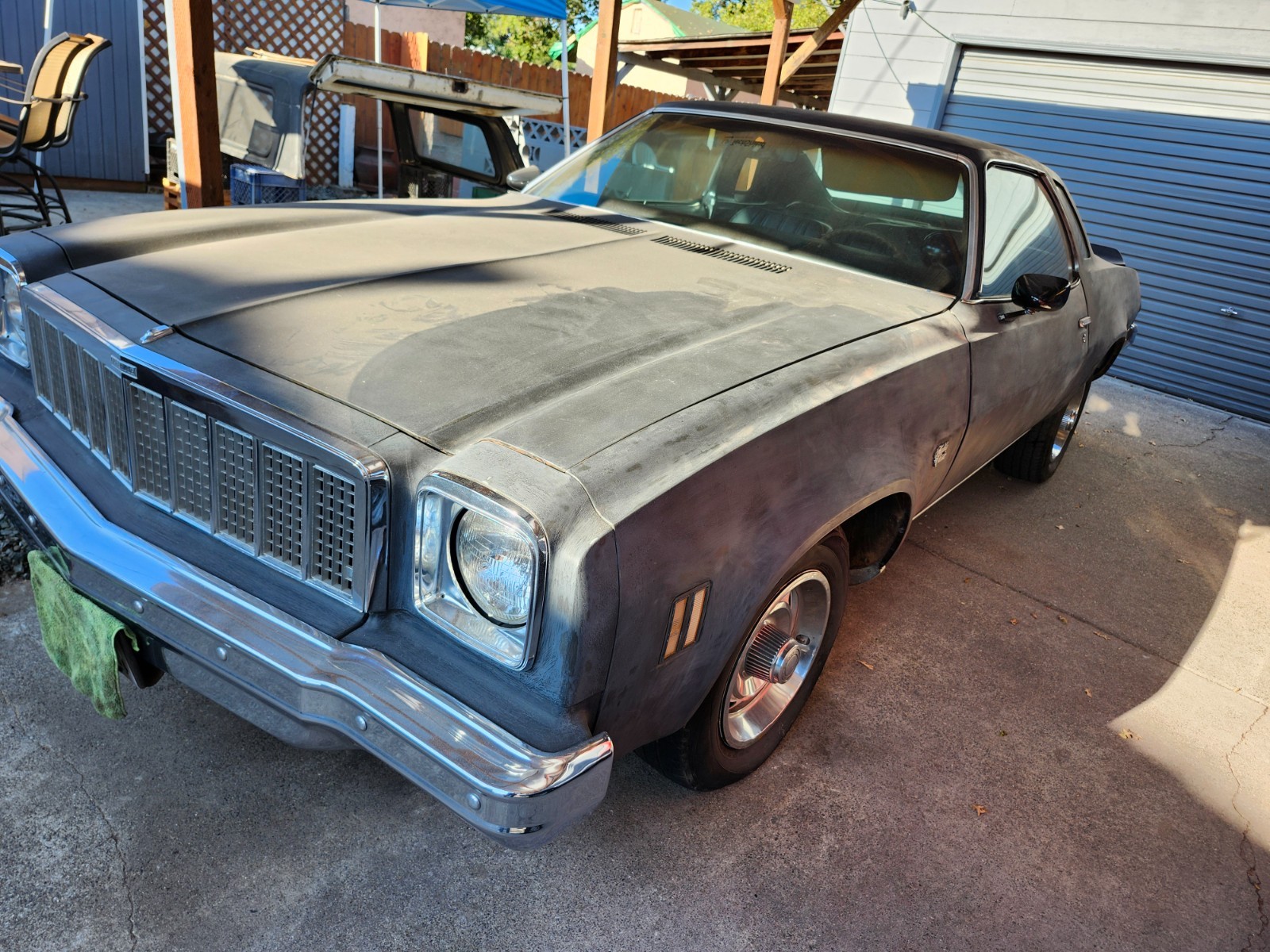 Chevrolet-Malibu-1975-Sedan-1