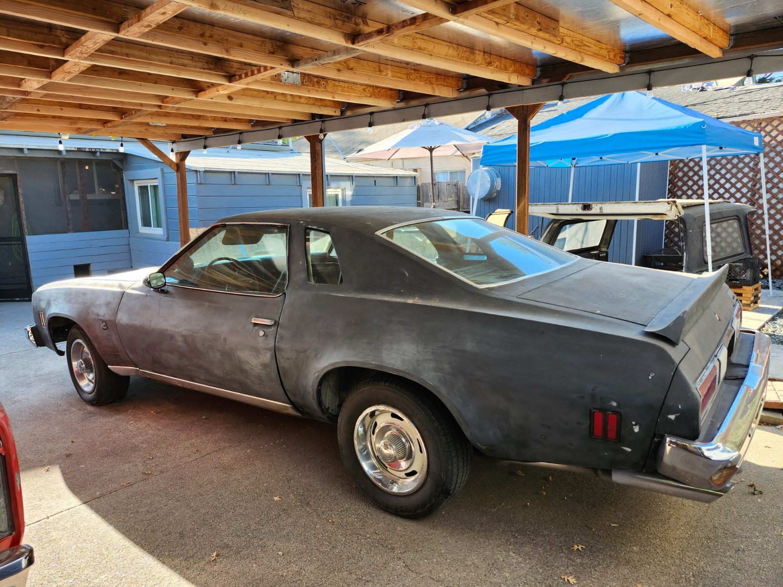 Chevrolet-Malibu-1975-Sedan-2