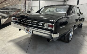 Chevrolet-Malibu-coupe-1966-Black-White-1