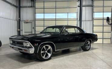 Chevrolet-Malibu-coupe-1966-Black-White-11