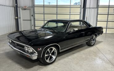 Chevrolet-Malibu-coupe-1966-Black-White-12