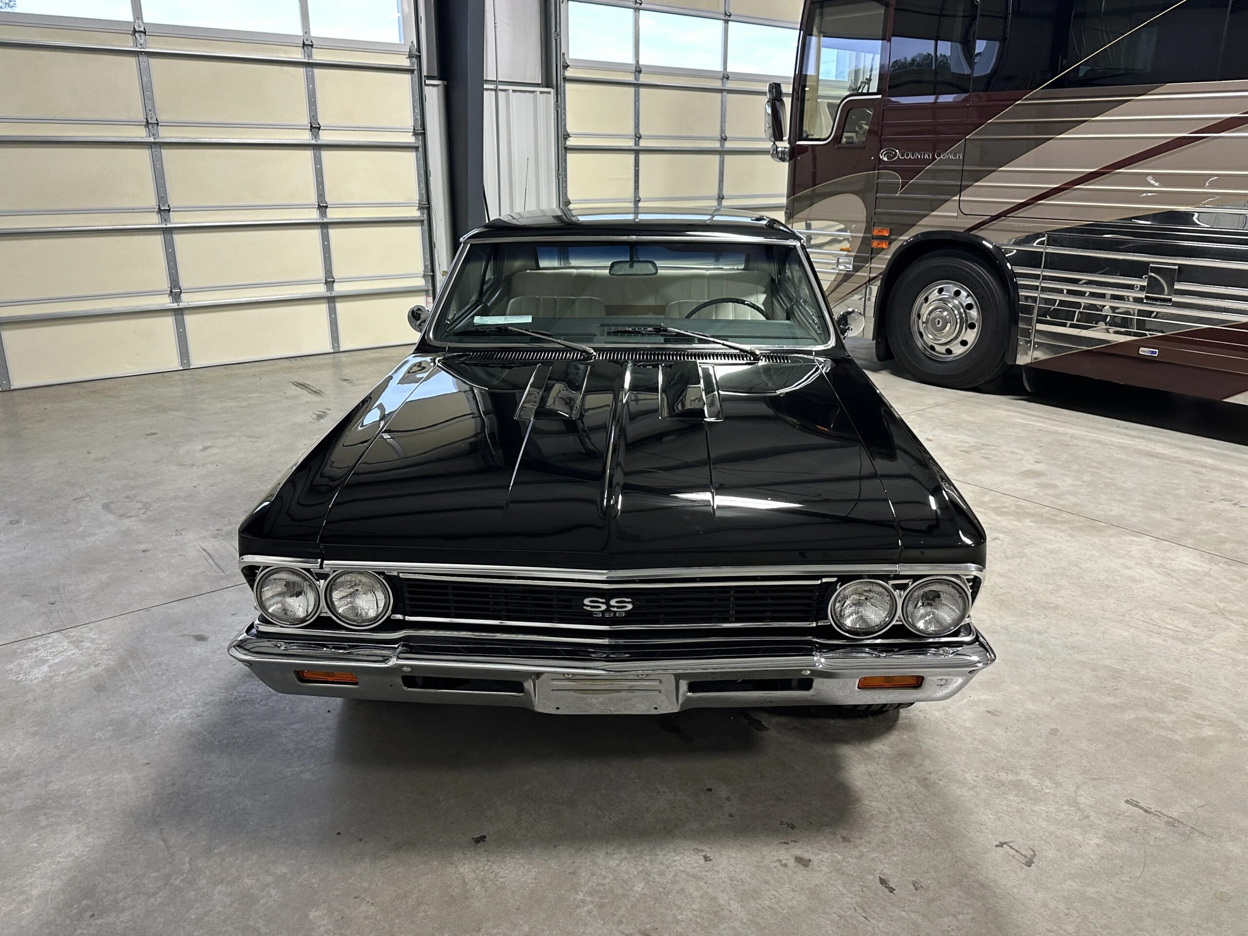 Chevrolet-Malibu-coupe-1966-Black-White-7