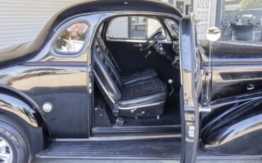Chevrolet-Master-Deluxe-1937-Coupe-11