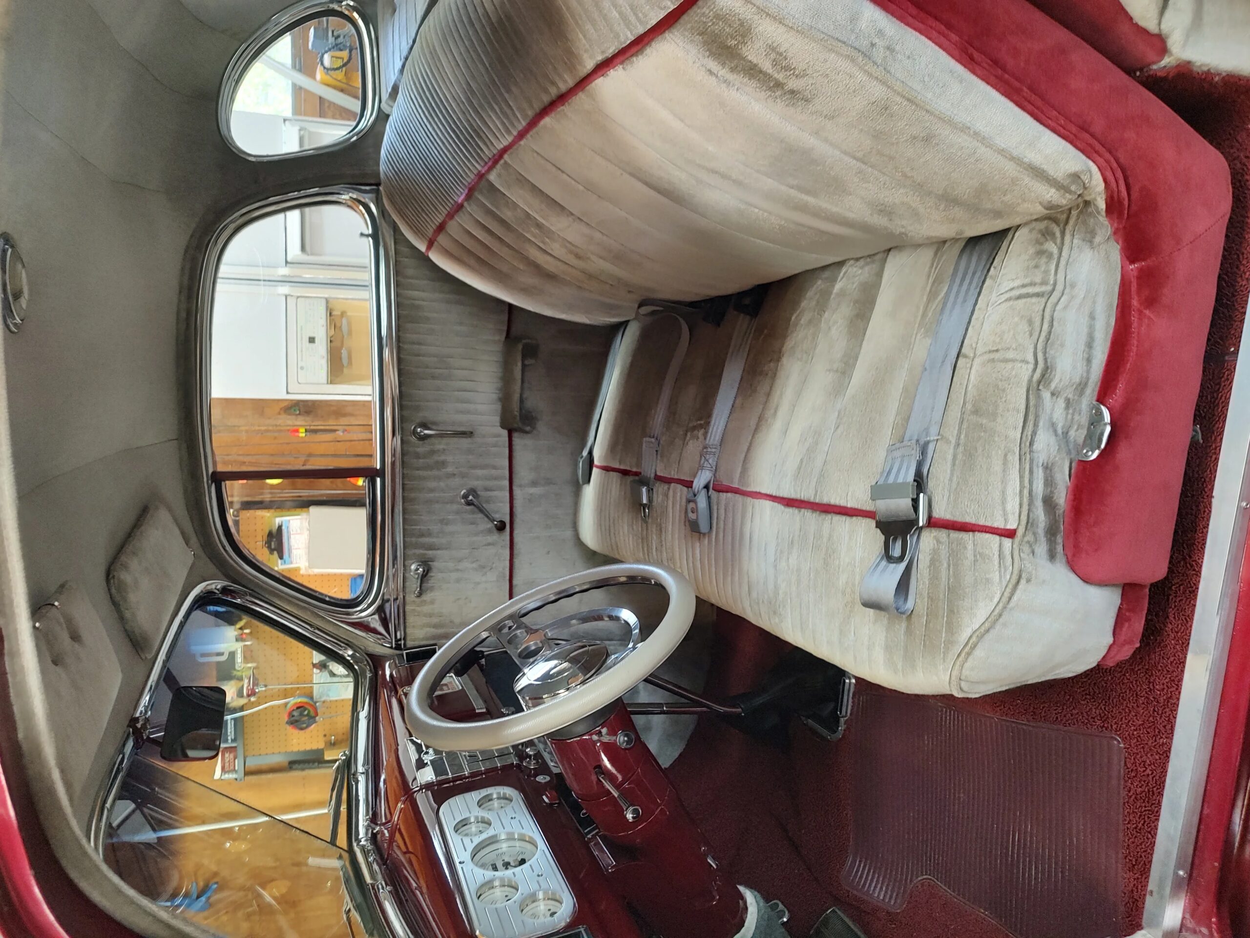 Chevrolet-Master-deluxe-1938-Red-Gray-2