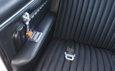 Chevrolet-Monte-Carlo-1970-2-Door-23