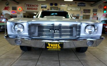 Chevrolet-Monte-Carlo-1970-Classic-Car-11