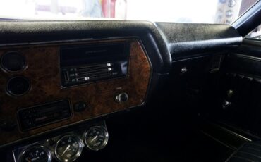 Chevrolet-Monte-Carlo-1970-Classic-Car-26