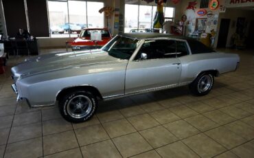 Chevrolet-Monte-Carlo-1970-Classic-Car-35