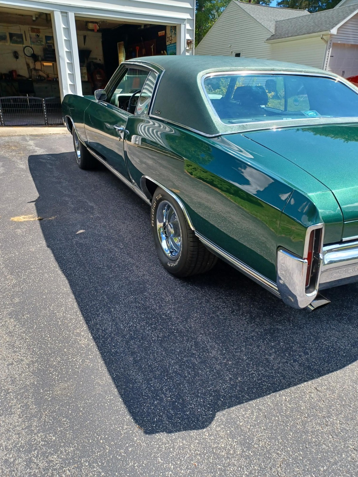 Chevrolet-Monte-Carlo-1970-Coupe-2