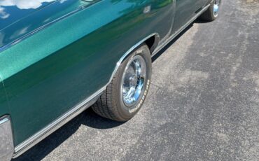 Chevrolet-Monte-Carlo-1970-Coupe-4