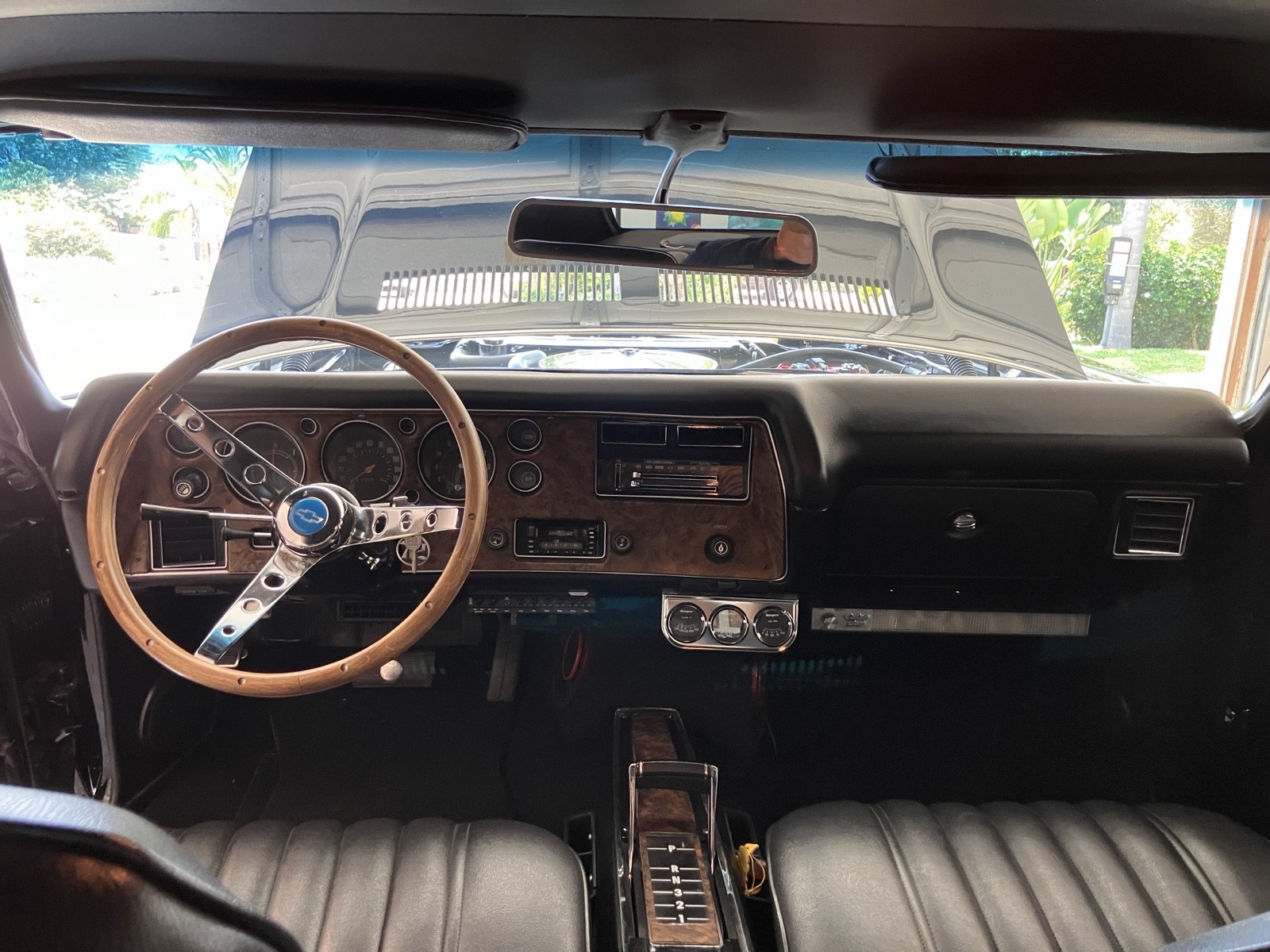 Chevrolet-Monte-Carlo-1972-21
