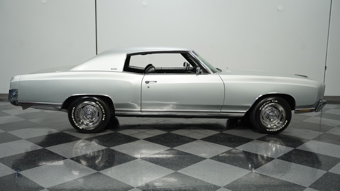 Chevrolet-Monte-Carlo-1972-Coupe-12