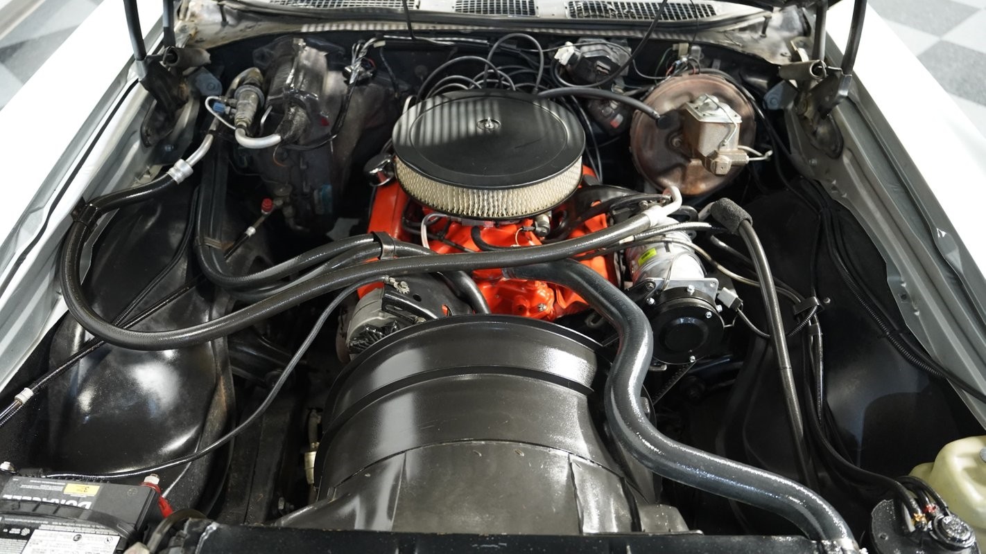 Chevrolet-Monte-Carlo-1972-Coupe-3