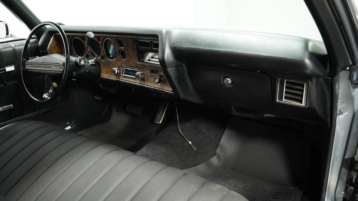 Chevrolet-Monte-Carlo-1972-Coupe-39
