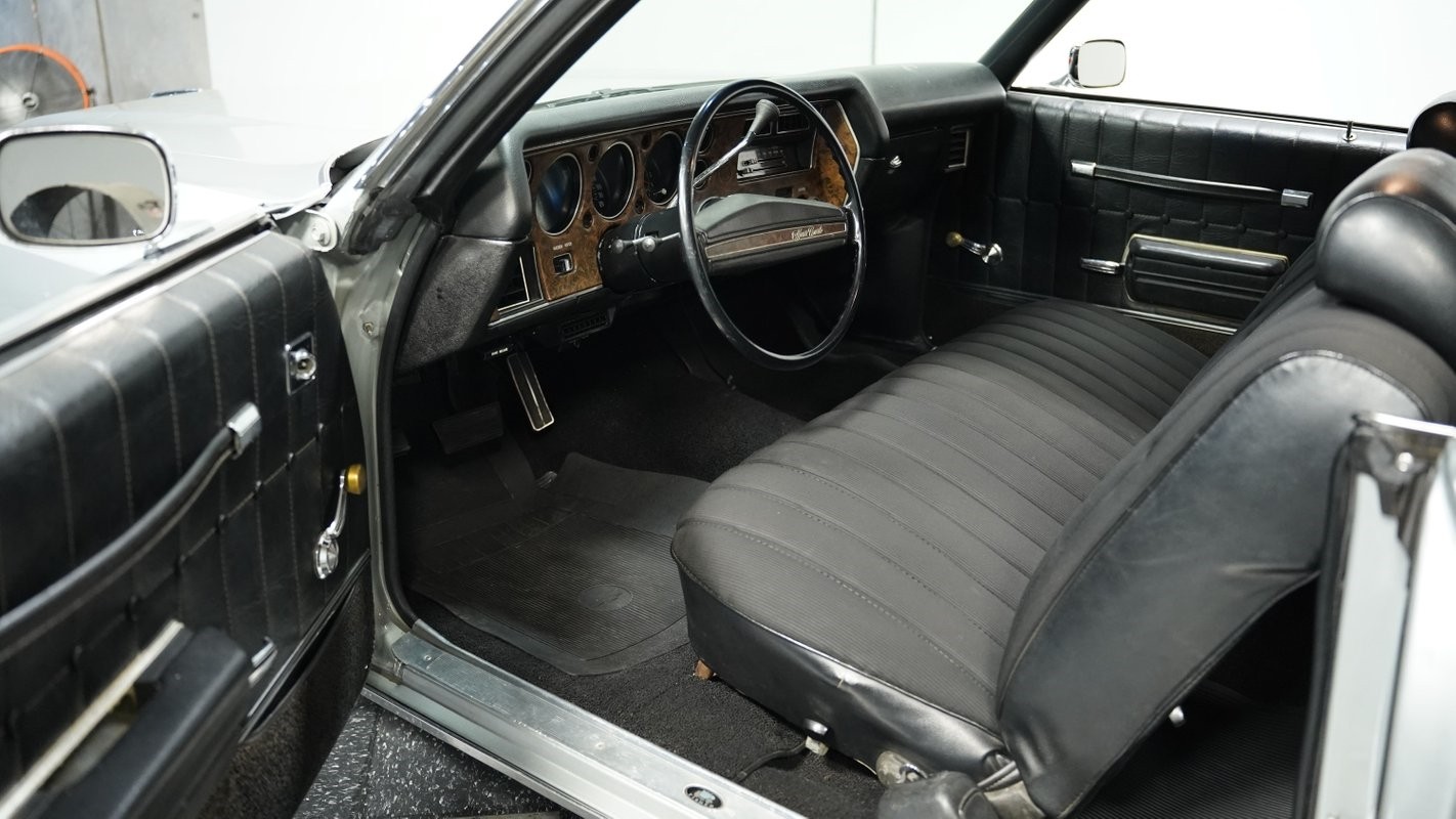 Chevrolet-Monte-Carlo-1972-Coupe-4
