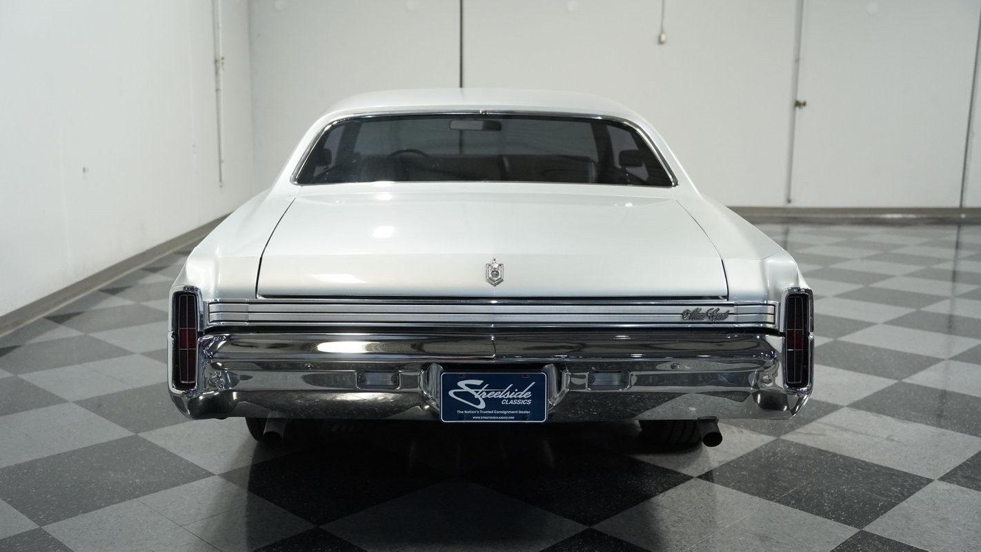Chevrolet-Monte-Carlo-1972-Coupe-9