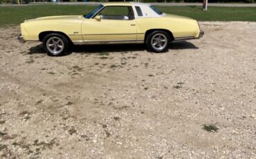 Chevrolet-Monte-Carlo-1976-Coupe-2